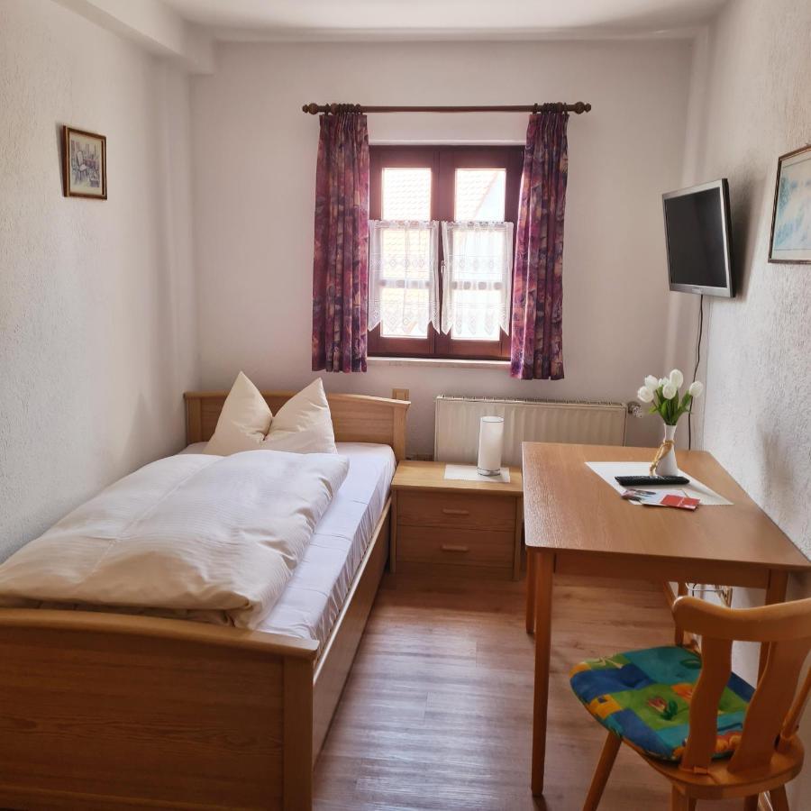 Gasthaus Schoellmann Feuchtwangen Extérieur photo